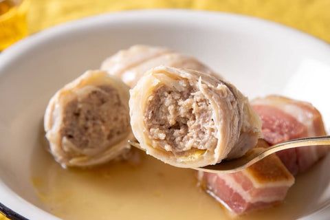 白金矢澤精肉店 ロールキャベツとベーコンのブイヨン煮