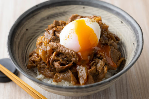 白金矢澤精肉店の店主がおしえる本当に美味しい牛丼のつくり方、レシピを公開！