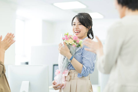 【男女別】転職祝いにおすすめのプレゼントの選び方を紹介！