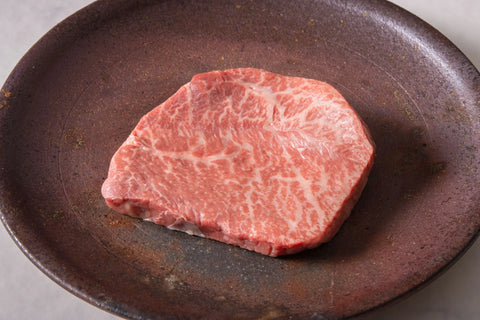 【ステーキ七味付き】白金矢澤精肉店厳選　黒毛和牛ステーキ 特選３種