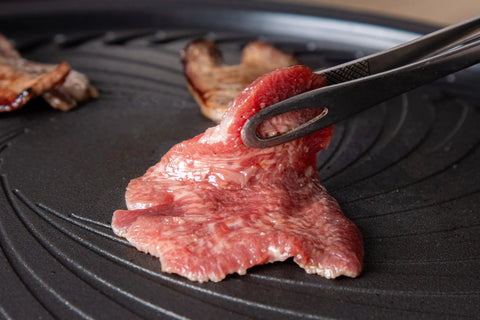 味付け 切り落とし牛 黒タン 塩 (120ｇ)【冷凍】